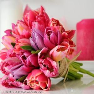 Bouquet-Of-Pink-Flowers-Display-Picture