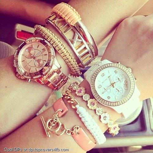 Fashion-Bracelet-And-Watches-Display-Picture