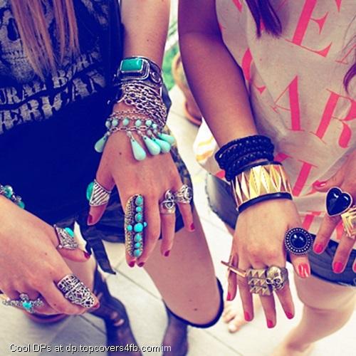 Girls-Jewlery-Rings-Turquoise-Display-Picture