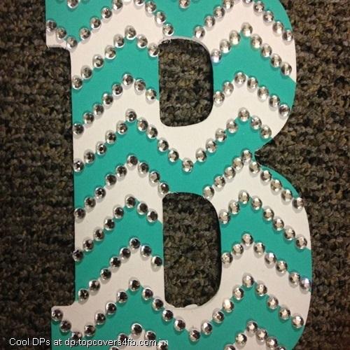 Green-And-White-Letter-B-Display-Picture