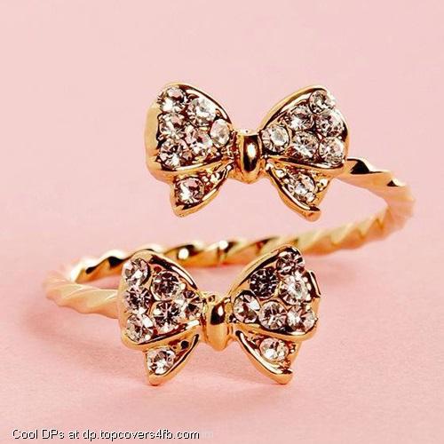 Pretty-and-Beautiful-Ring-Display-Picture