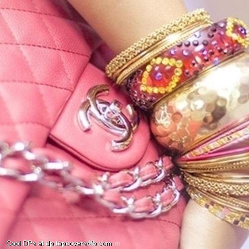 Stylish-Bag-Bangles-Display-Picture