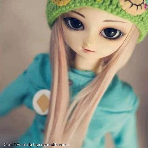 Big-Eyes-Green-Hat-Doll-Display-Picture