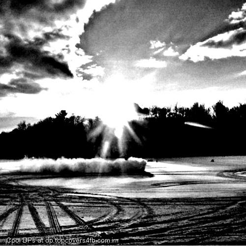 Black-And-White-View-Display-Picture