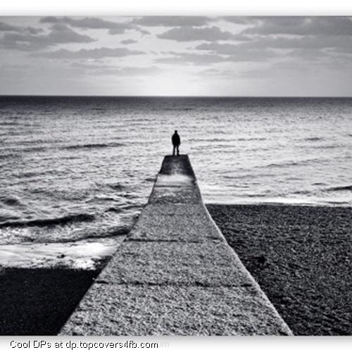 Lonely-Me-At-The-Beach-Display-Picture