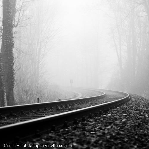 Lonely-Winter-Train-Tracks-Display-Picture