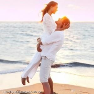 Love-Hug-Sunset-Display-Picture