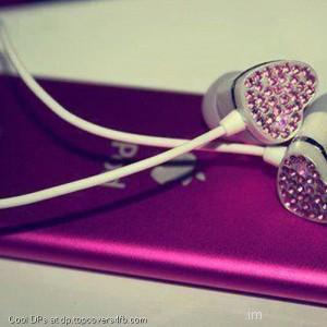 Pink-Love-Head-Phones-Display-Picture