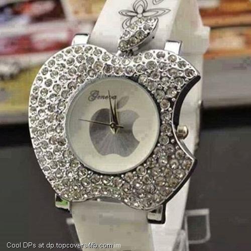 Silver-And-White-Watch-Display-Picture