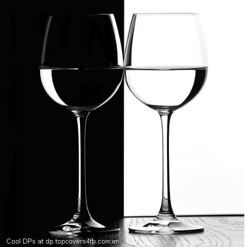 Two-Sides-Of-Glass-Display-Picture