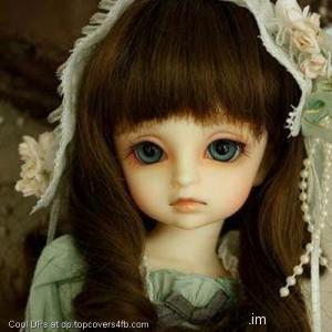 Beautiful-Green-Eyes Doll-Display-Picture