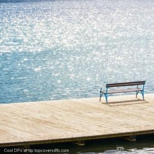 Bench-And-Sea-Water-Waves-Display-Picture