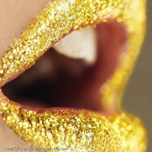 Golden-Glittery-Lips-Display-Picture