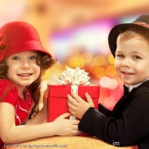 Boy-Gift-Girl-Display-Picture