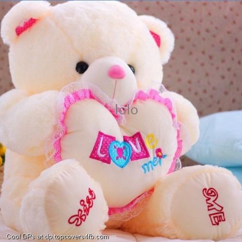 Cute-Teddy-Bear-Doll-Heart-Display-Picture