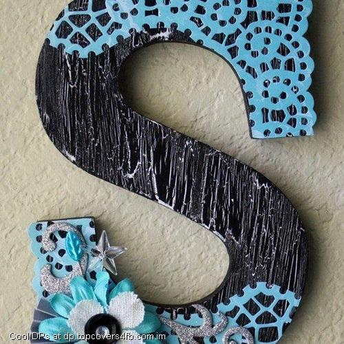 Floral-Blue-Alphabet-Display-Picture