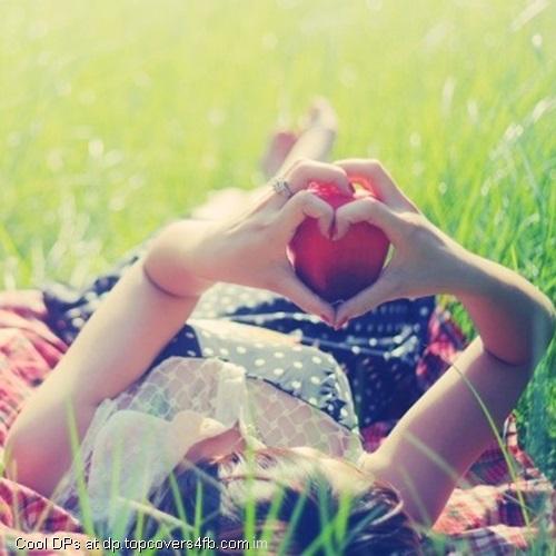 Apple-Hands-Of-Love-Display-Picture