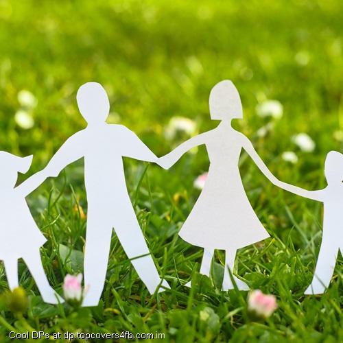 Happy-Family-Paper-Art-Display-Picture