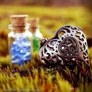Heart-Jars-Pendant-Display-Picture