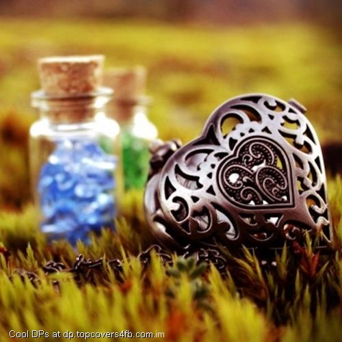 Heart-Jars-Pendant-Display-Picture