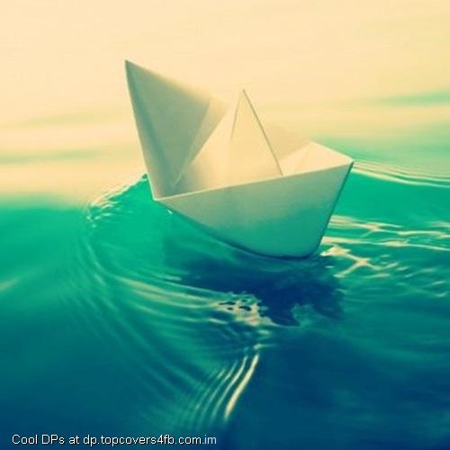 Paper-Ship-In-Green-Water-Display-Picture