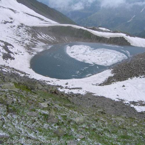 Snowy-White-Mountains-Display-Picture