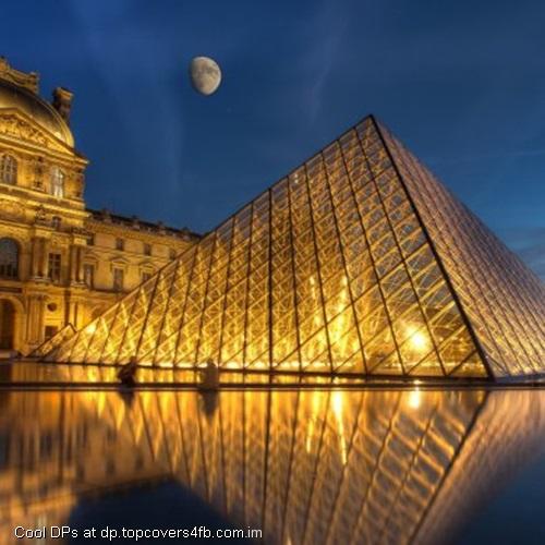 Louvre-Museum-Paris-France-Display-Picture