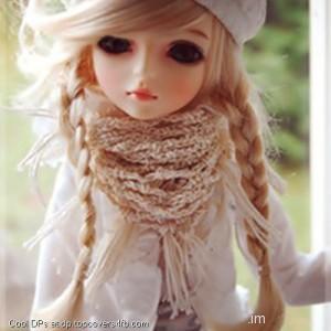 Cute-Brown-Hairs-Doll-Display-Picture