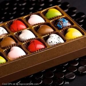 Box-Of-Colorful-Hearts-Display-Picture