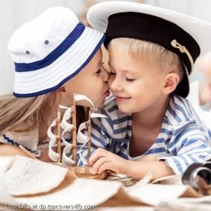 Friendship-Kiss-Display-Picture