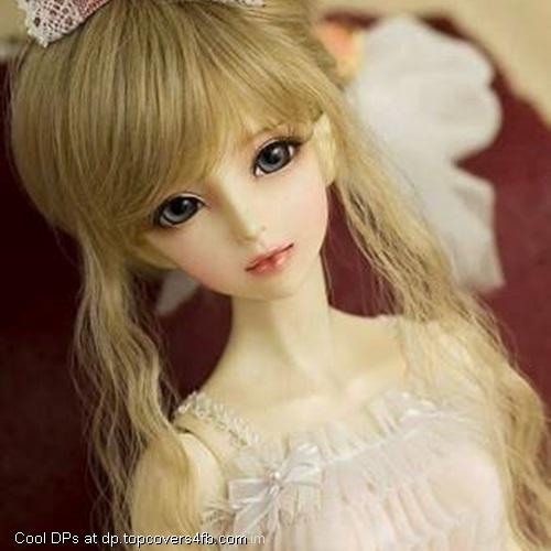 Golden-Hairs-Doll-Display-Picture