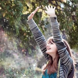 Happy-In-Rain-Display-Picture