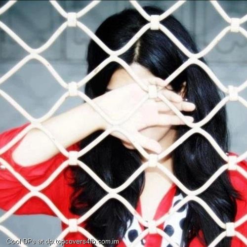 Hidden-Face-Hand-Display-Picture