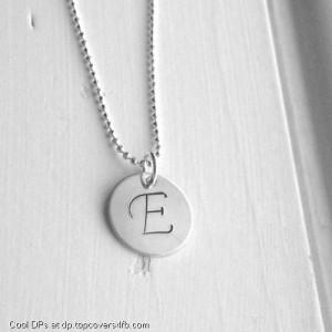 Initial-Name-Necklace-E-Display-Picture