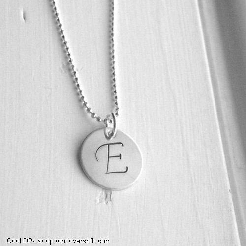 Initial-Name-Necklace-E-Display-Picture