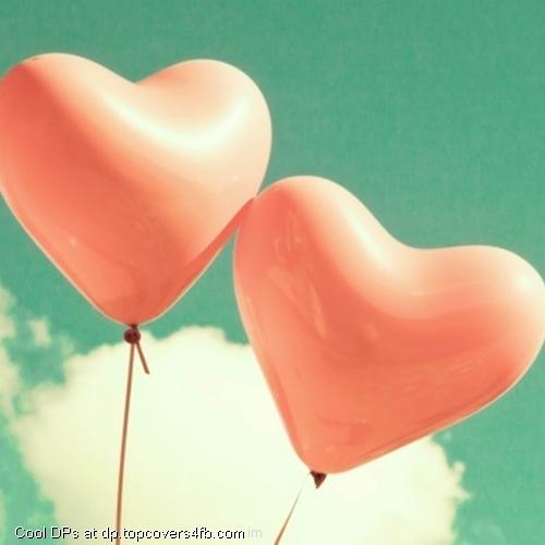 Love-Heart-Balloons-On-Sky-Display-Picture