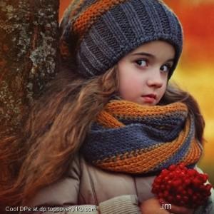 Red-Berries-Cute-Girl-Display-Picture