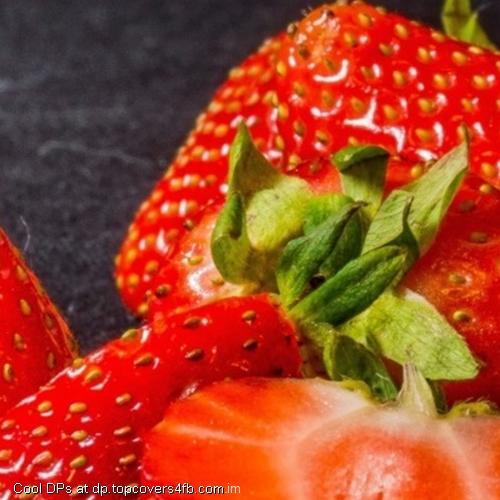 Strawberry-With-Black-Background-Display-Picture