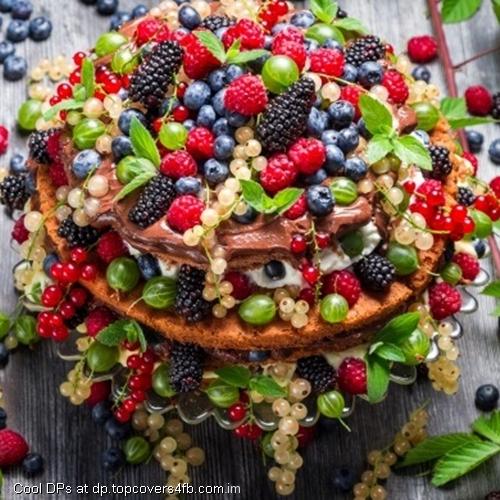 Tasty-Fruit-Cake-Dessert-Display-Picture